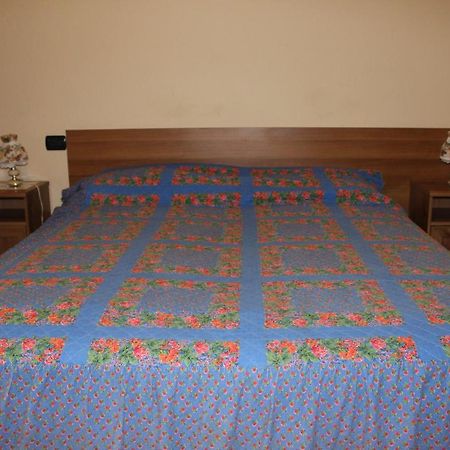 B&B Milano Malpensa 1 Castano Primo 外观 照片